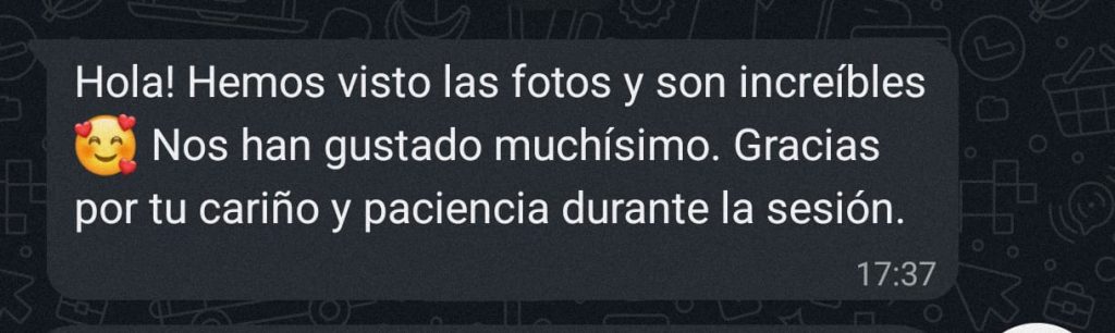 Opinión de cliente sobre sesión de fotos familiar en Alcalá de Henares destacando el trato cercano y profesional